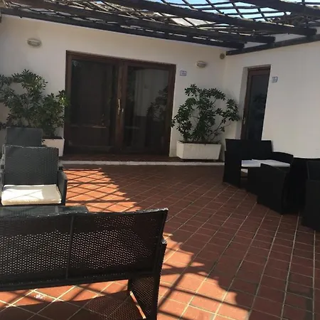 Domus Aparthotel 3*