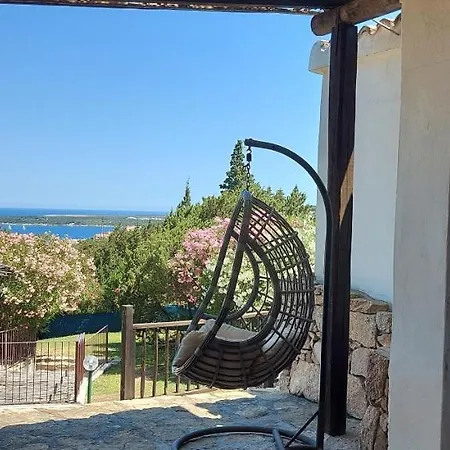 Aparthotel Domus 3*