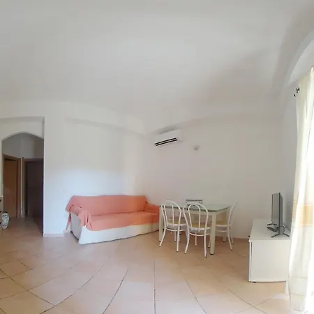 Domus Aparthotel