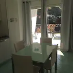 Domus Aparthotel 4*