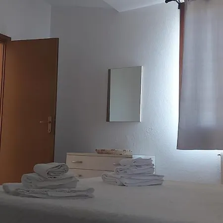Domus 4*