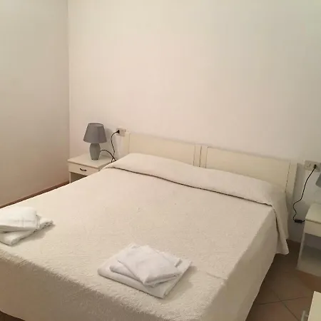 アパートホテル Domus 4*